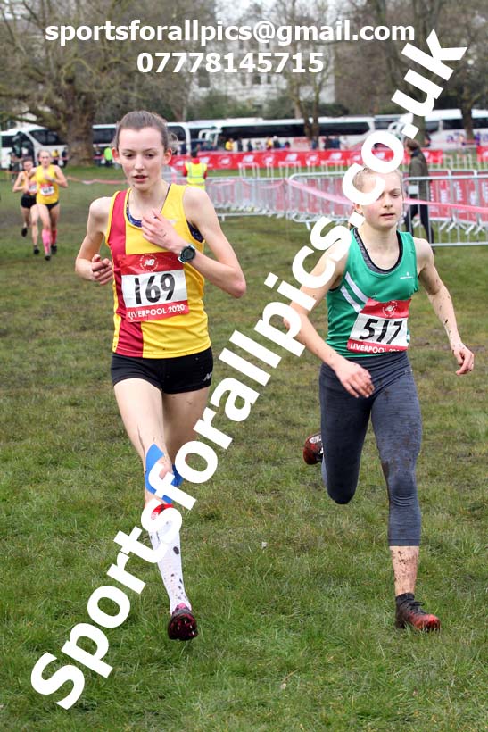 Intermediate girls, 2020 New Balance English Schools Champs., Sefton Park, Liverpool. Photo: David T. Hewitson/Sports for All Pics